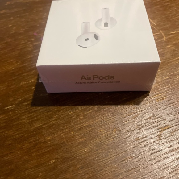 Apple AirPods with Noise Cancellation - Picture 2 of 3